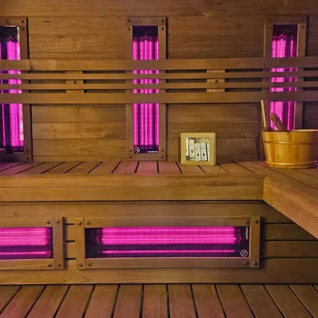 Domek Pod Swierkami & Jacuzzi Єленя-Ґура Екстер'єр фото