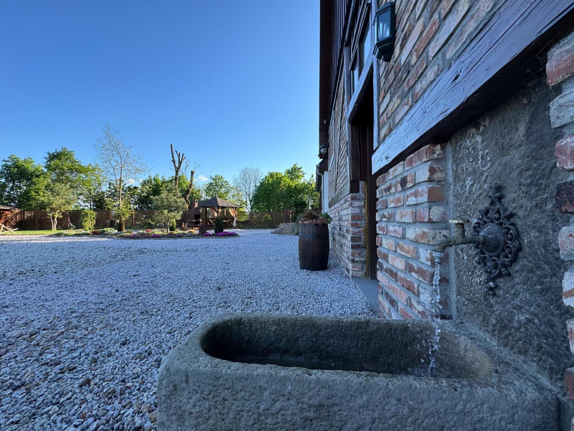 Ferienhaus Pod Swierkami & Jacuzzi
